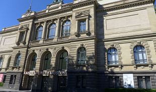 Adolf Luther liet zich graag inspireren door lichtstraling (2)