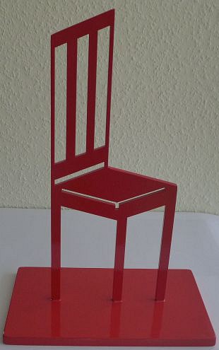 De “stoel voor de vrede” als een gewaardeerd kunstwerk