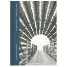 Eliasson speelt met licht- en reuktunnels