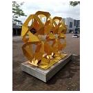 Wiskunstige sculpturen van Rinus Roelofs in Hengelo