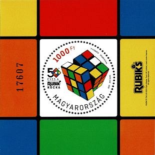 De beroemde Rubik kubus is inmiddels 50 jaar geworden